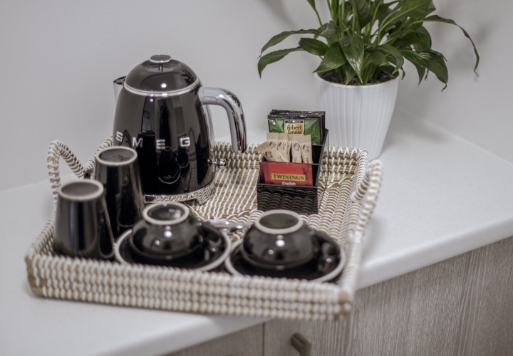 The Esperance Accommodation Standard King Smeg 2000px